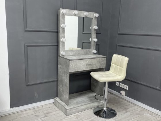 Здається в оренду робоче місце в центрі Умань