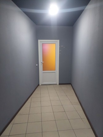 Здається приміщення м-н Озерна.Перша лінія.Фасад. - фото 1