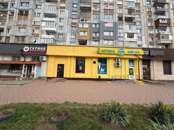 Оренда фасадного комерційного приміщення у Червонограді  вул Корольова Шептицький
