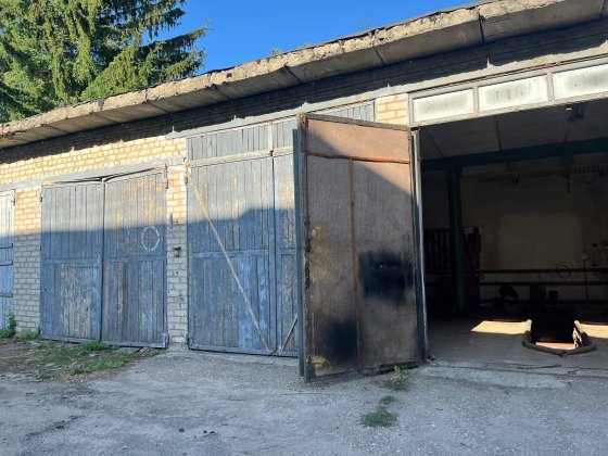 Сдам гараж/бокс/цех для производства с личным двором в центре г.Чугуев Чугуев