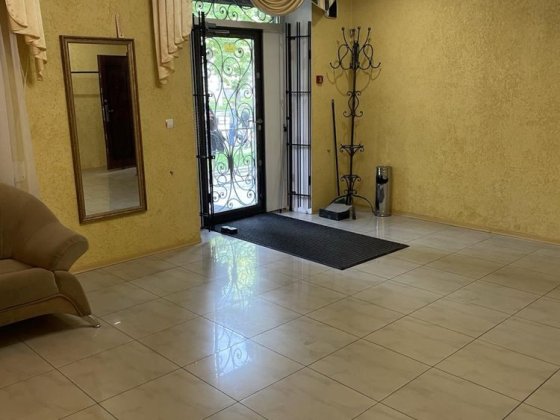 Здається в оренду приміщення Шептицький