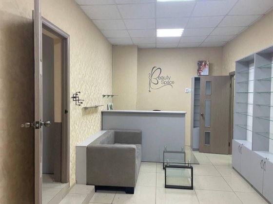 Оренда офісного приміщення, зоновано на 4 кабінети Хмельницкий