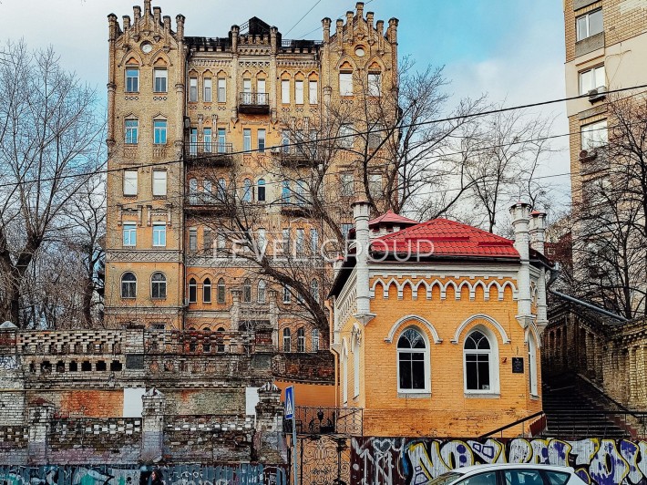 Продаж приміщення під комерцію 122м2 вул. О Гончара 60 - фото 1