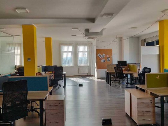 Продаж офісу  вул. Угорська, 228,4 м2 (БЕЗ КОМІСІЇ) Львів