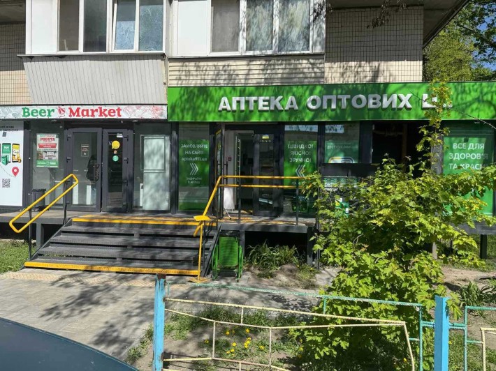 Без% Продаж Торгового Приміщення з Орендарями ! 138 кВ.м. - фото 1