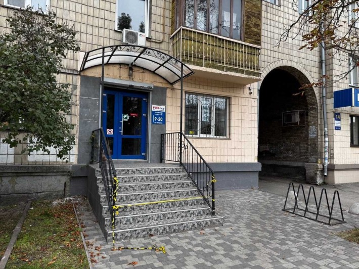 ПРОДАЖ приміщення 31кв. Н/Ф 1 поверх фасад пр. Соборності 16 - фото 1