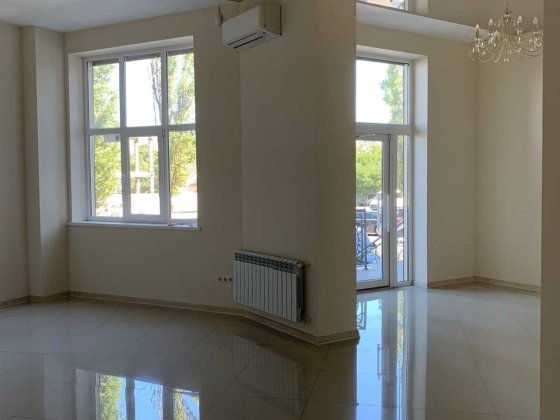 Фасадное  помещение  ЖК "Успех", "Сити Центр", "Таврия-В. Одесса