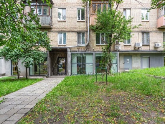 Продажа фасад комерции (270,5м2) Печерск  ,Джона Макейна , ТОРГ!!! Киев