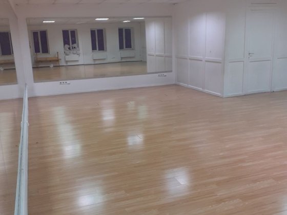 Продам 110 кв.м ул.Руденко 6а.БЦ Колизей Київ