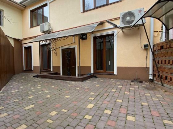 Власна нова будівля в найпристижнішому місці для статусного бізнесу! Одеса