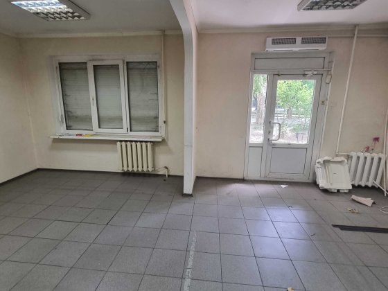Продам фасадное помещение под коммерцию на Добровольського! Одеса