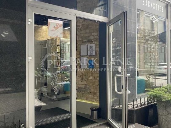 Продаж фасадного приміщення 92 м2. В.Васильківська 18. Льва Толстого Київ
