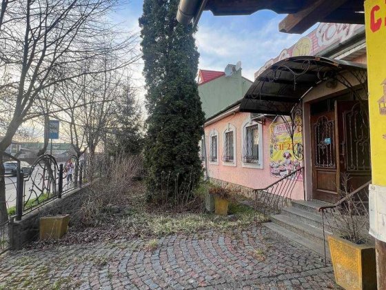 Продаж комерційної будівлі вул. Шевченка Львів