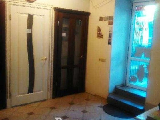 Продам коммерческое помещение в Центре. Ремонт.