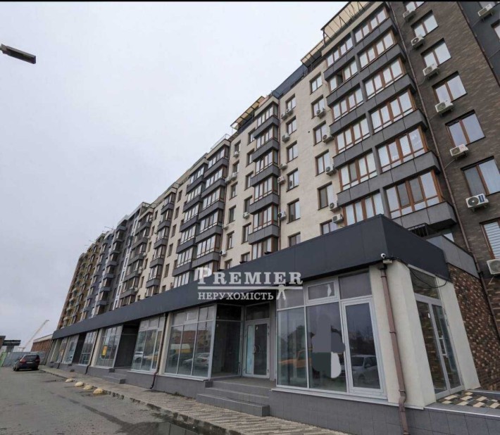 Продам комерційне приміщення 71 кв.м. - фото 1