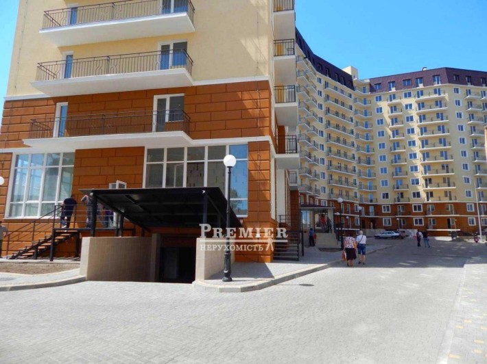 Коммерческое помещение в новом комплексе. 43м2. - фото 1