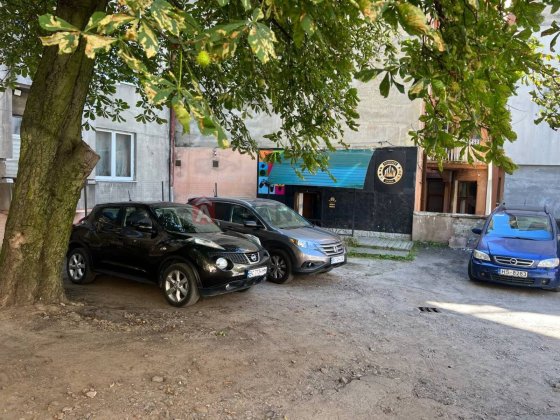 Продаж комерційного приміщення, вул. Чупринки 20, Франківський район Львов