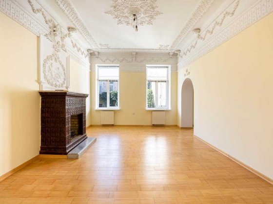 7 ква /Комерція/ Личаківська/Личаківський/Львів Львів