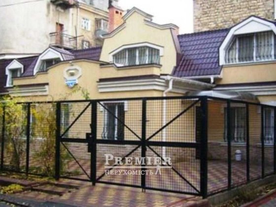 Офіс з кабінетною системою - ідеальний для командної роботи Одеса