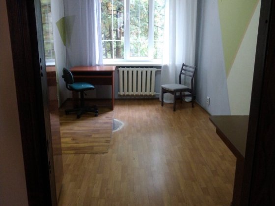 Здам 2 офісні приміщення 12 і 20 мкв.Ракове-Довженко 4.Косметика.Меблі Хмельницький