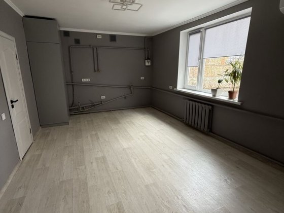 Здам в оренду місце в кабінеті для бьюті майстра  Переяслав Переяслав-Хмельницький