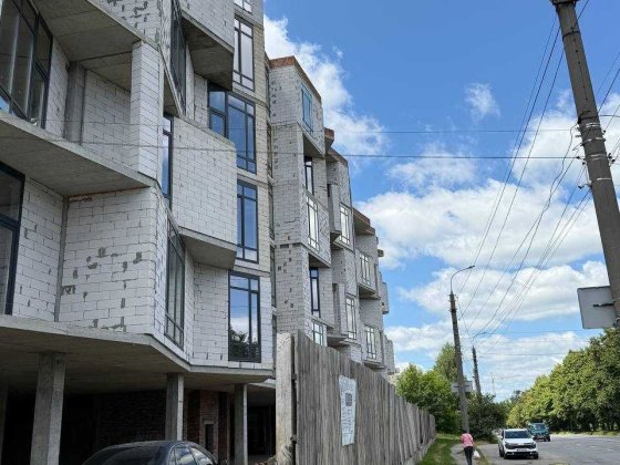 Пропонується фасадне приміщення на оренду. Хмельницький