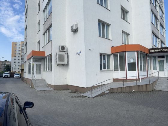 Оренда комерційного приміщення по Зарічанській 9 Хмельницький