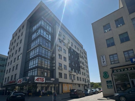 Оренда офісного пиєриміщення в Бізнес Центрі на вул. Зарічанській (зуп Хмельницький