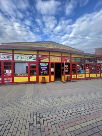 Здається частина павільйону на продуктивному ринку - фото 1