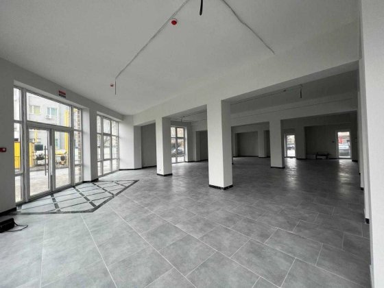 Фасад в оренду 80 м2, центр, трафік! Хмельницький