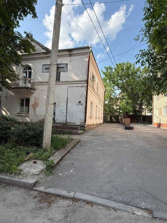 Оренда приміщення на 1 поверх в самому центрі міста. - фото 1