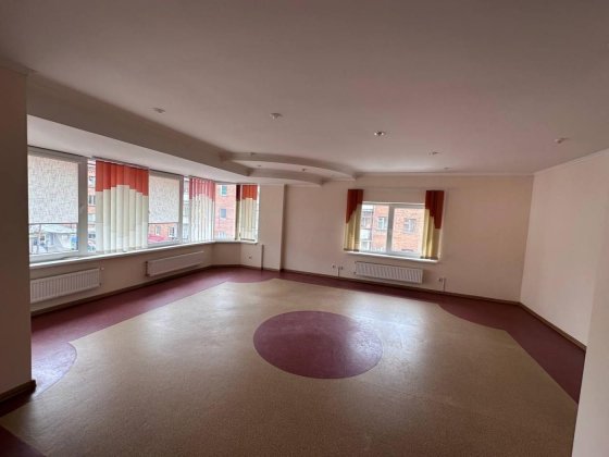 Офіс 88 м2 з санвузлом в центрі, оренда Хмельницький