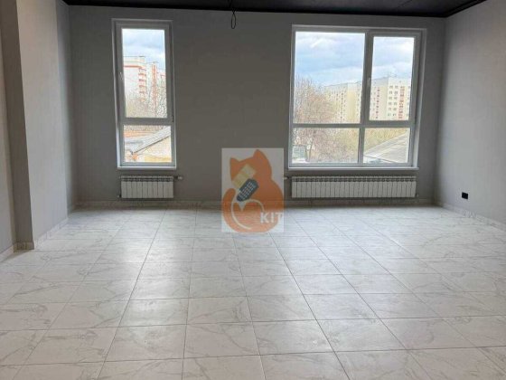 Приміщення на другому поверсі в новому офісному центрі Хмельницький