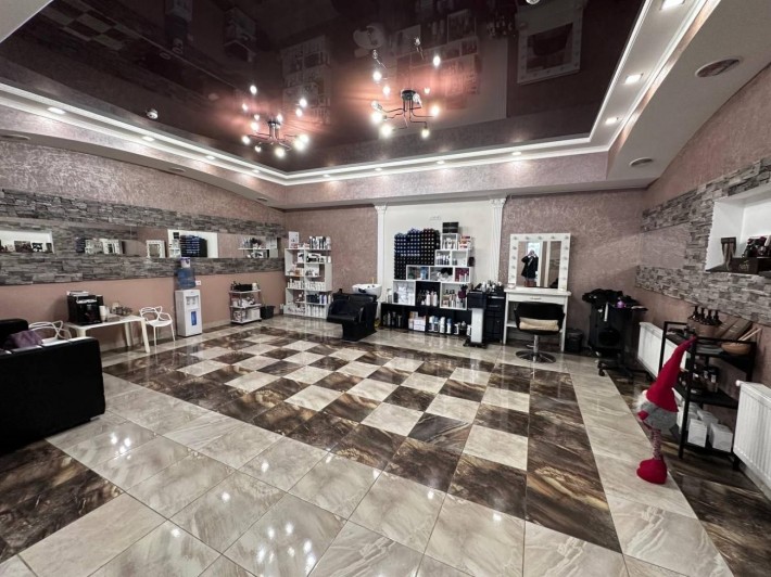 Оренда окремостоячої будівлі,  центр 620 м2 - фото 1