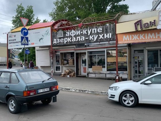 Здам в оренду магазин (поруч Там-Там,формула) Рованцы