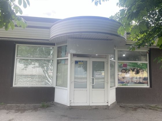 Оренда приміщення 64 кв.м Рованцы