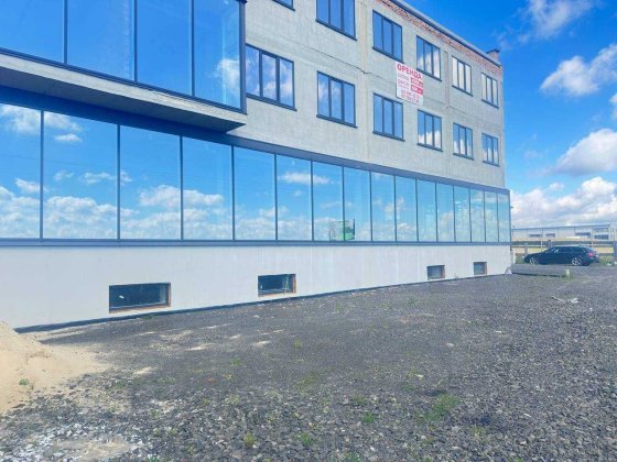 ОРЕНДА   Торгівельна площа -ФАСАД- оптовий магазин,супермаркет і т.д. Липини