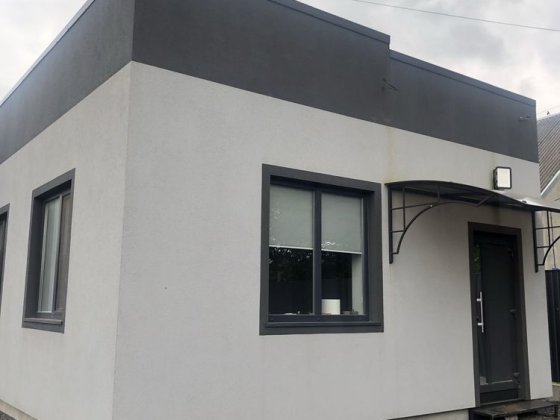 Здам офісне приміщення в оренду та частину стоянки для легкових авто Струмівка