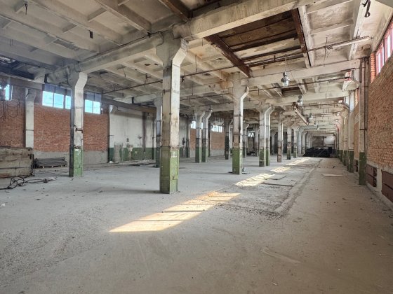 Здається в орендну виробничо-складського приміщення р-н Адреналін Сіті Небежка