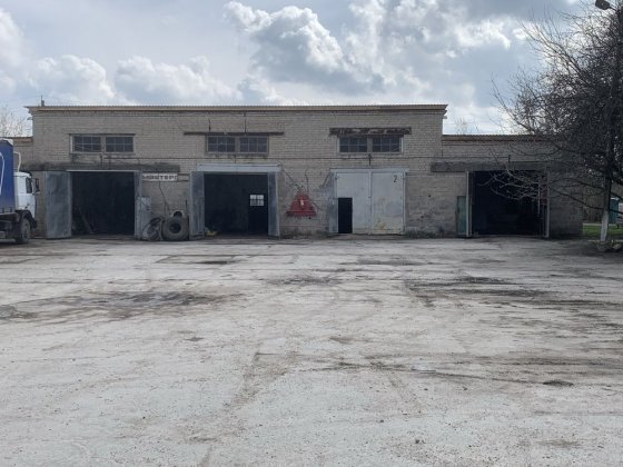 Сдаю в аренду под склад или автосервис Вольногорск