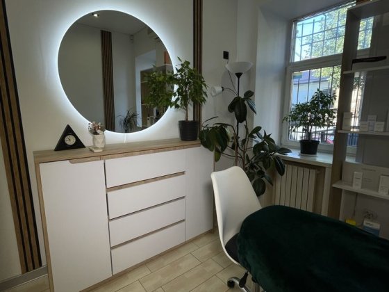 Аренда косметологического, массажного кабинета,  с душевой кабиной Степне