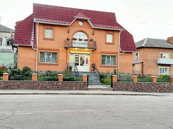 Здам магазин в довгострокову оренду. Хорошів Хорошев