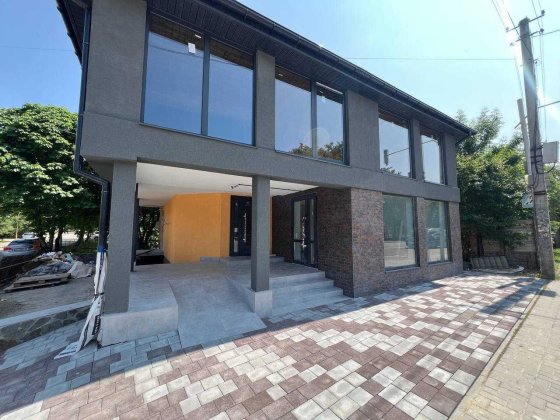 Здається в оренду комерційне приміщення в центрі Богородчан! Богородчани