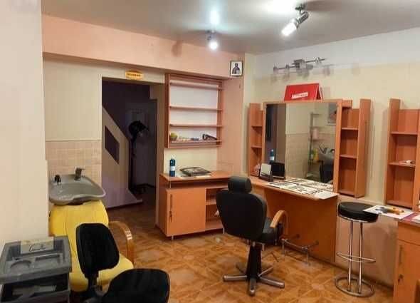 Продам помещение под салон красоты на Бочарова/Семена Палия - фото 1