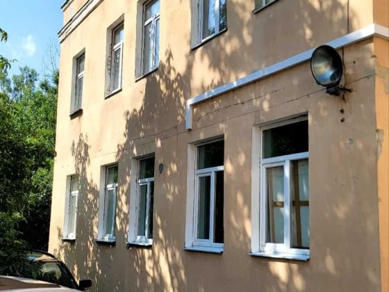 Продам  здание поликлиники  ул. Архитектора Алёшина Харьков