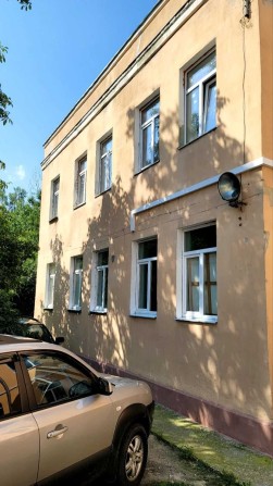 Продам  здание поликлиники  ул. Архитектора Алёшина - фото 1