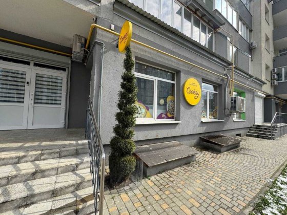 Продаж фасадного приміщення по вул. Тернопільській, 21 Львів