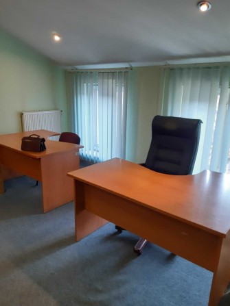 Продаж комерційного приміщення по вул.Яблонської(355 м.кв.) - фото 1