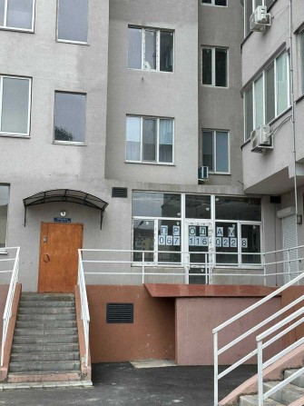 Продам ОТ ВЛАДЕЛЬЦА офис в ЖК "Тирас" (салон красоты) частичный ремонт - фото 1