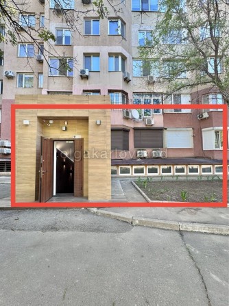Без комиссии, продажа помещения 267м2 с ремонтом, фасад, есть видео - фото 1